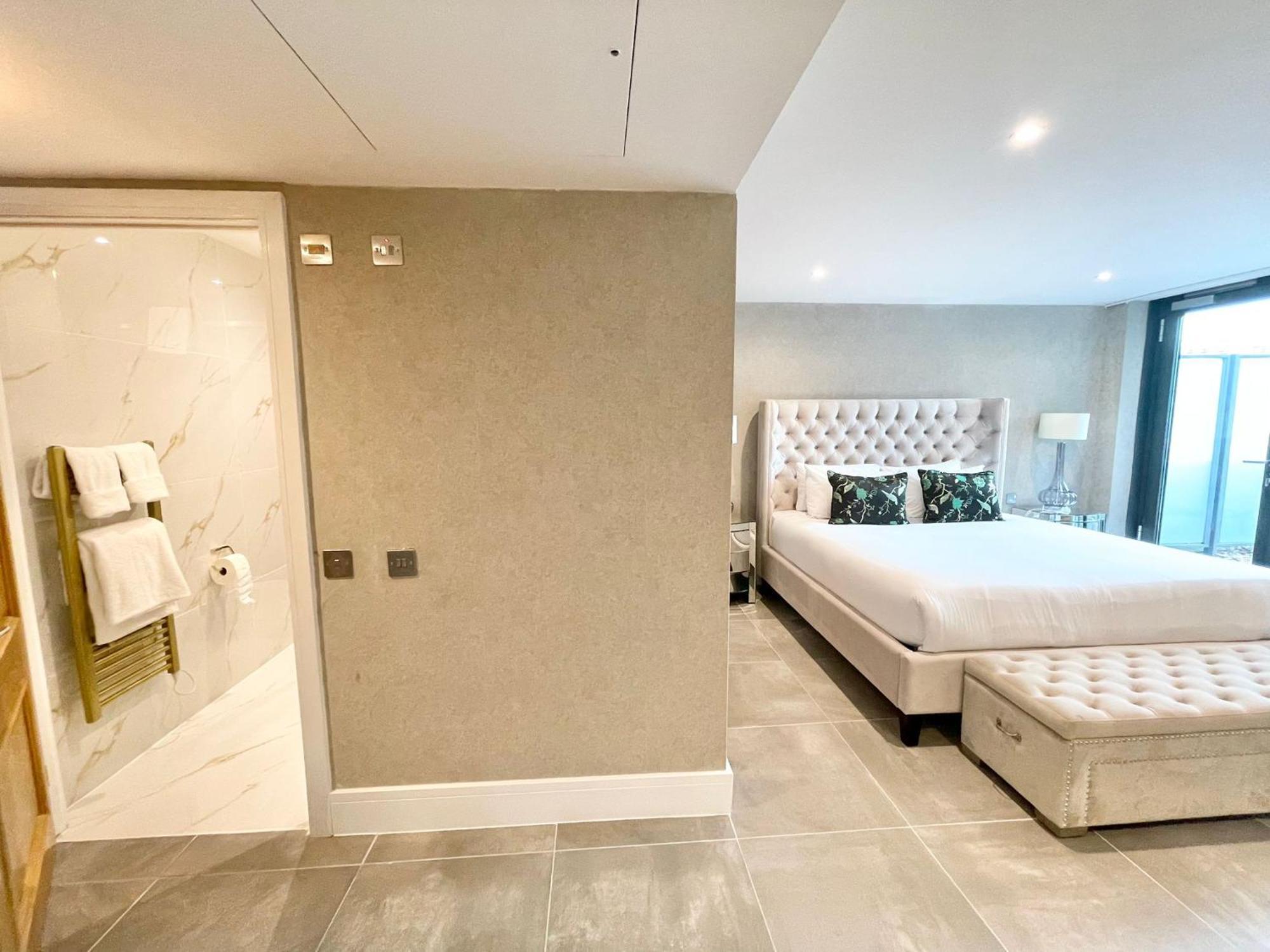 Beautiful 3 Bdr With Ac And Terrace In Paddington